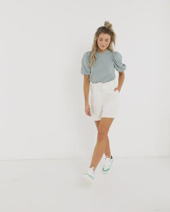 Bó Tulip Ngày Hẹn Hò